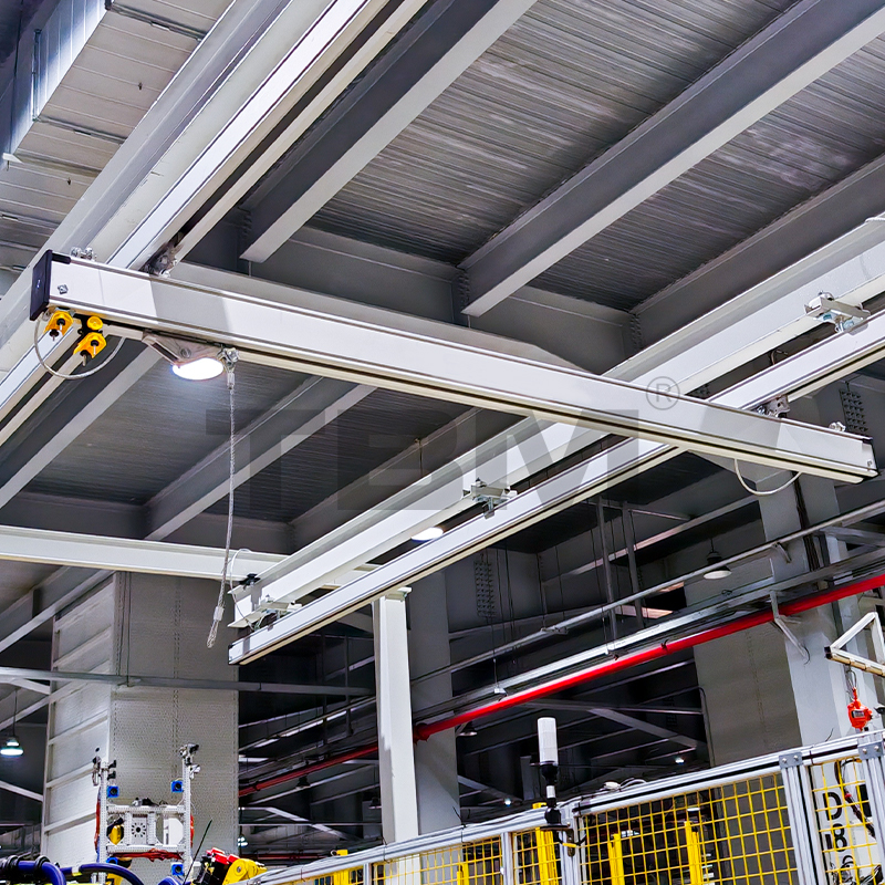 رافعات خفيفة من الألومنيوم